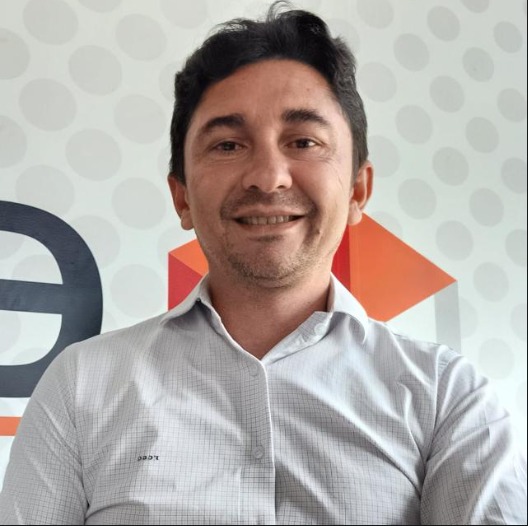 Testimonial Reviewer